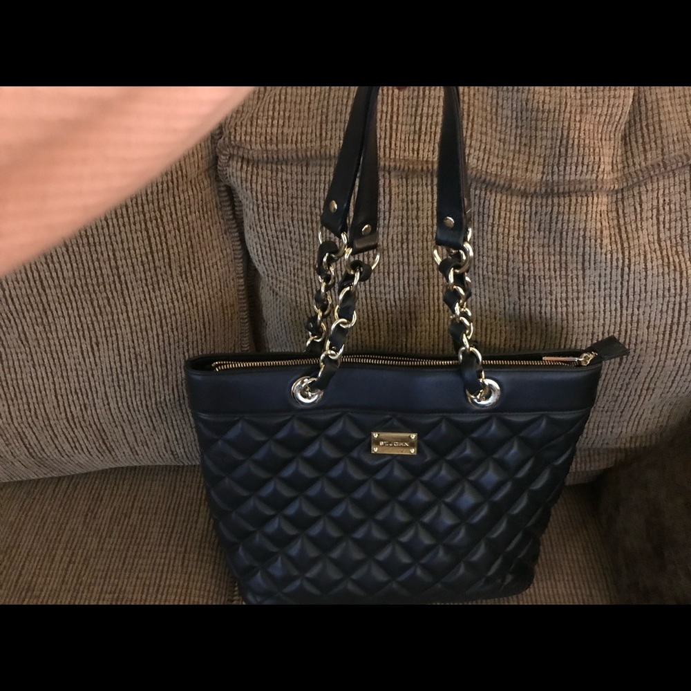 St John quilted bag
